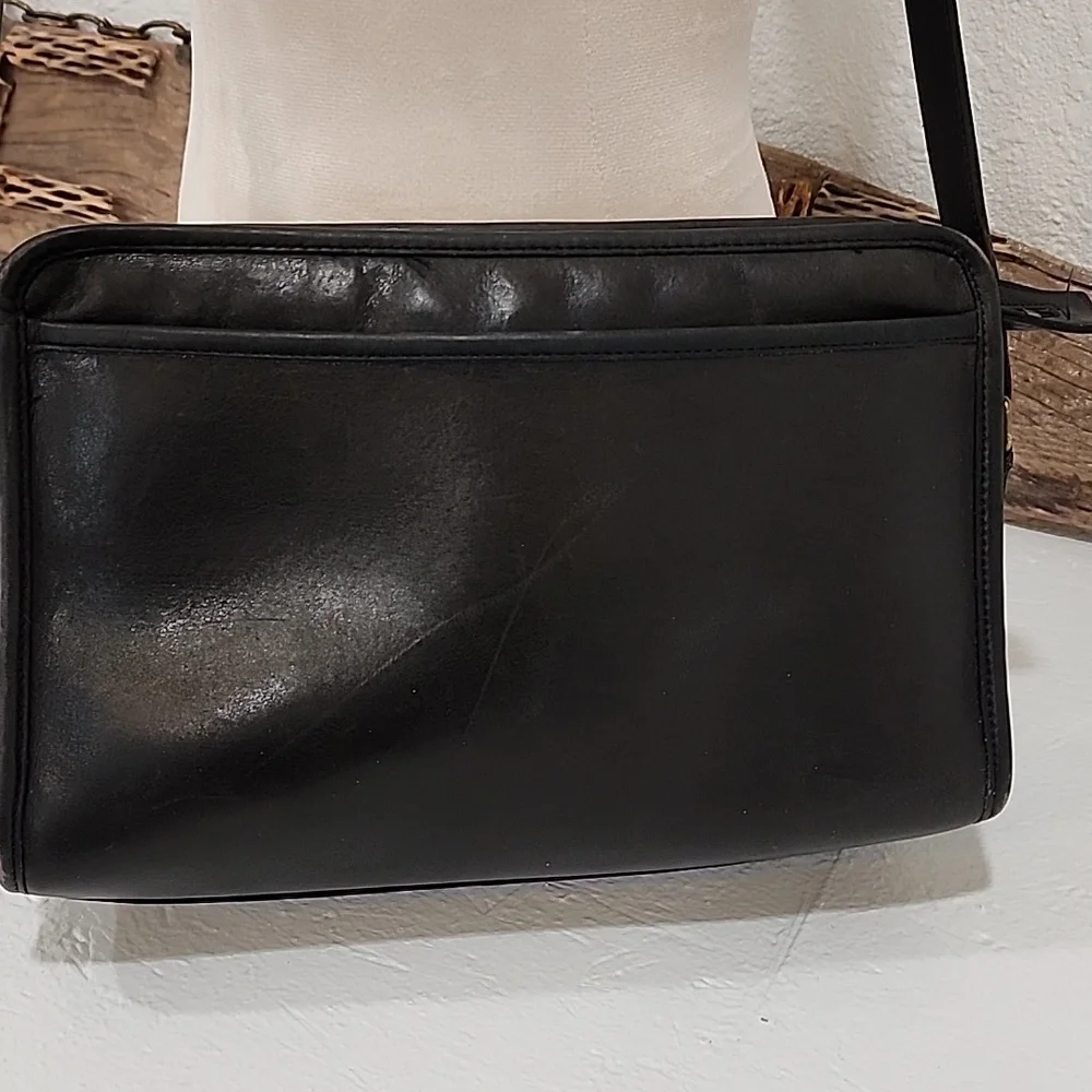 Vintage Coach Crossbody Hand Bag Elegant Black Leather Shoulder Bag - Picture 3 of 13